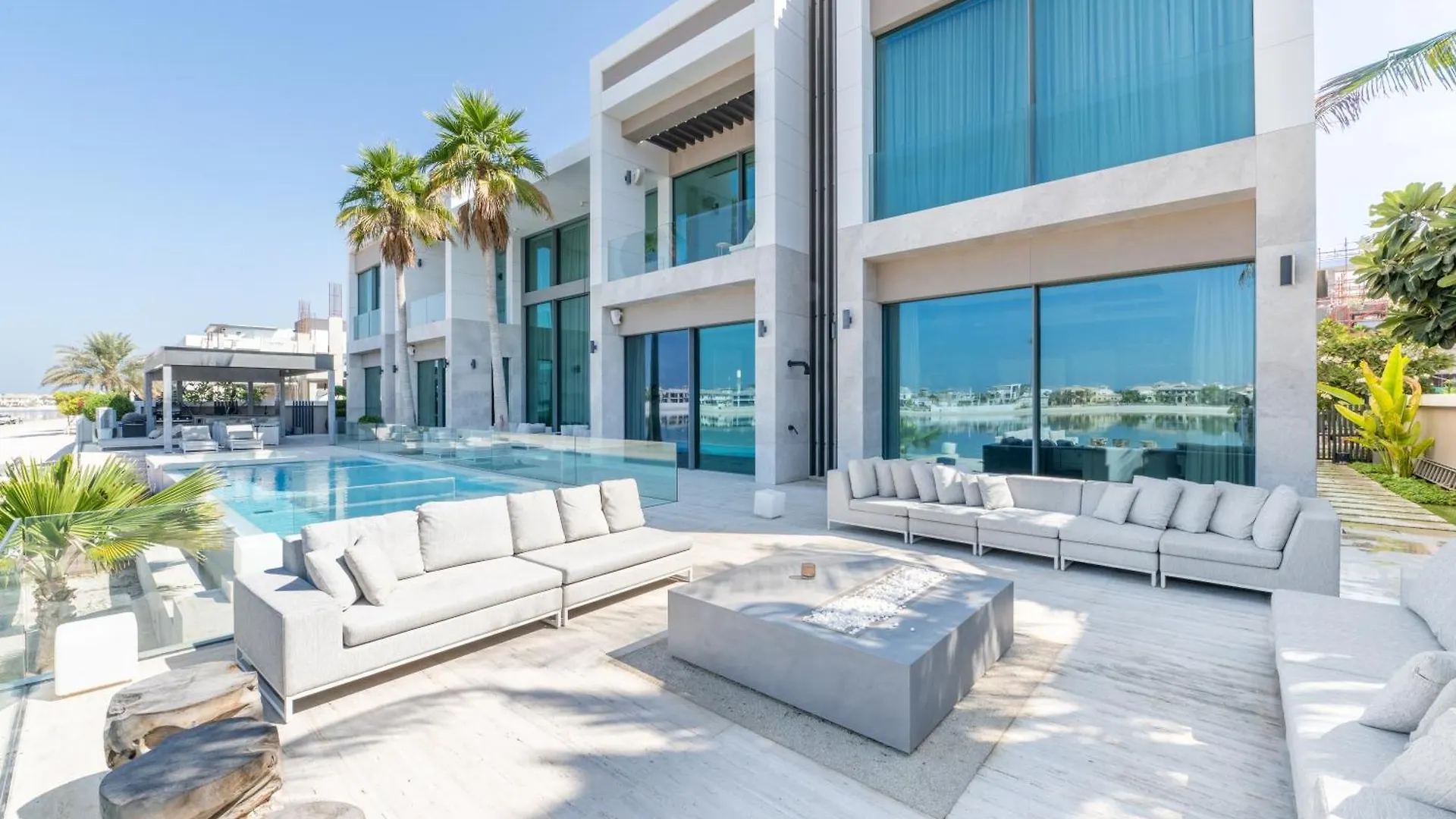 Ultra-Luxury 6Br Palm Villa - Private Pool & Beach Dubai United Arab Emirates