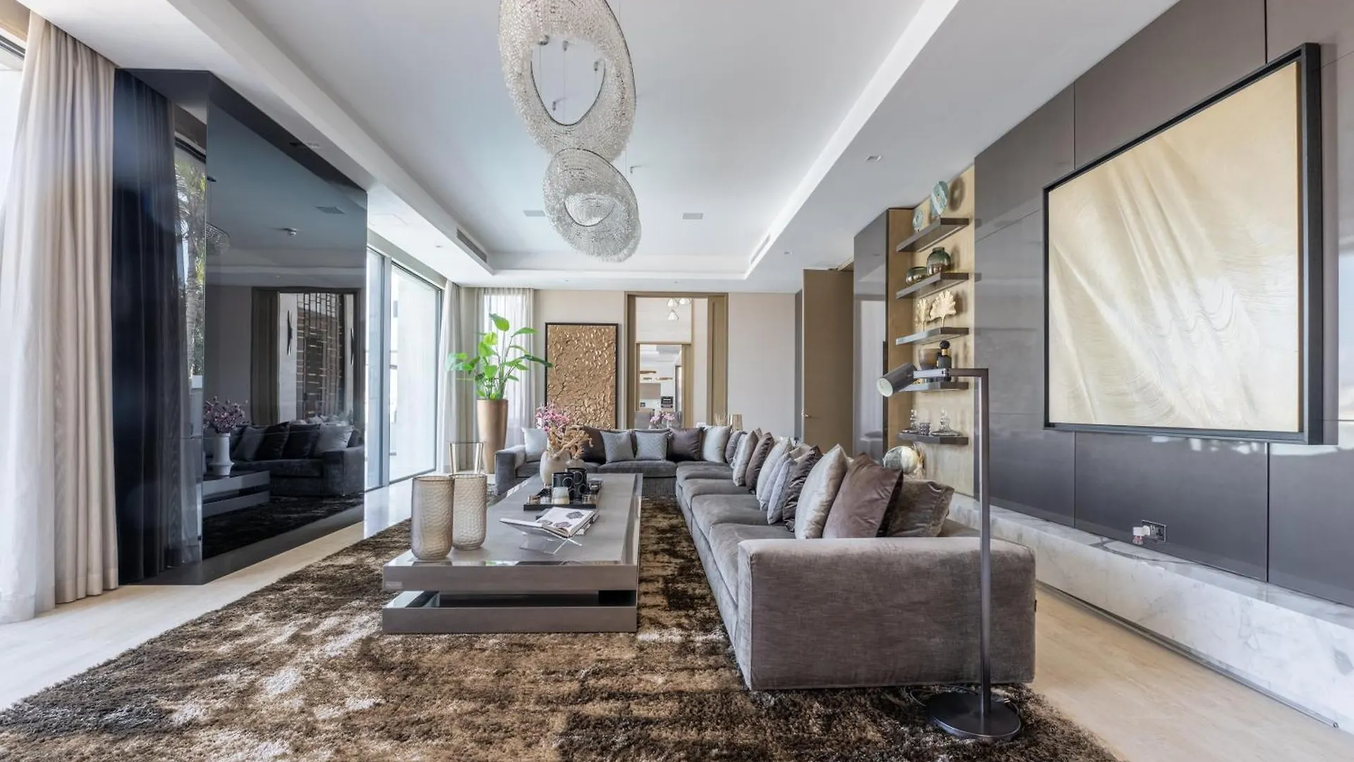Ultra-Luxury 6Br Palm Villa - Private Pool & Beach Dubai