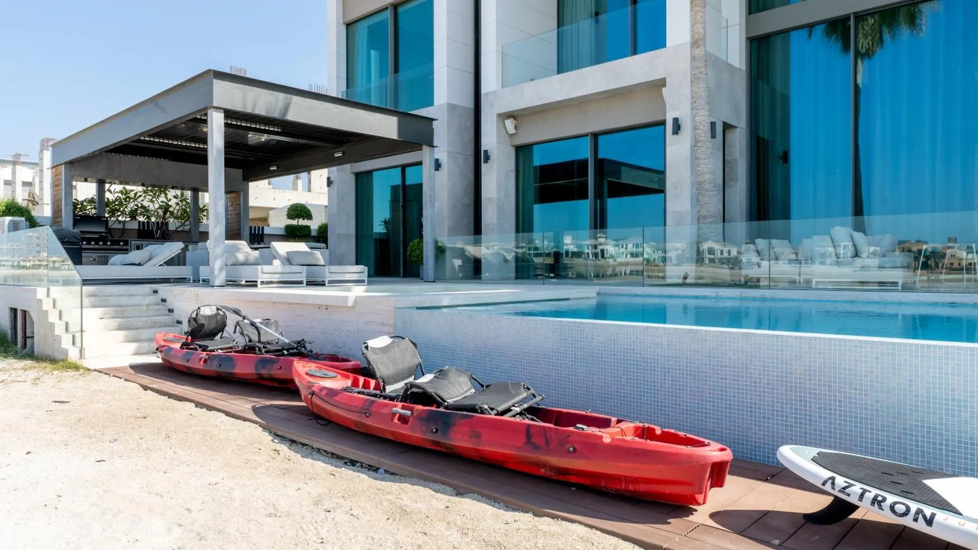 Ultra-Luxury 6Br Palm Villa - Private Pool & Beach Dubai United Arab Emirates