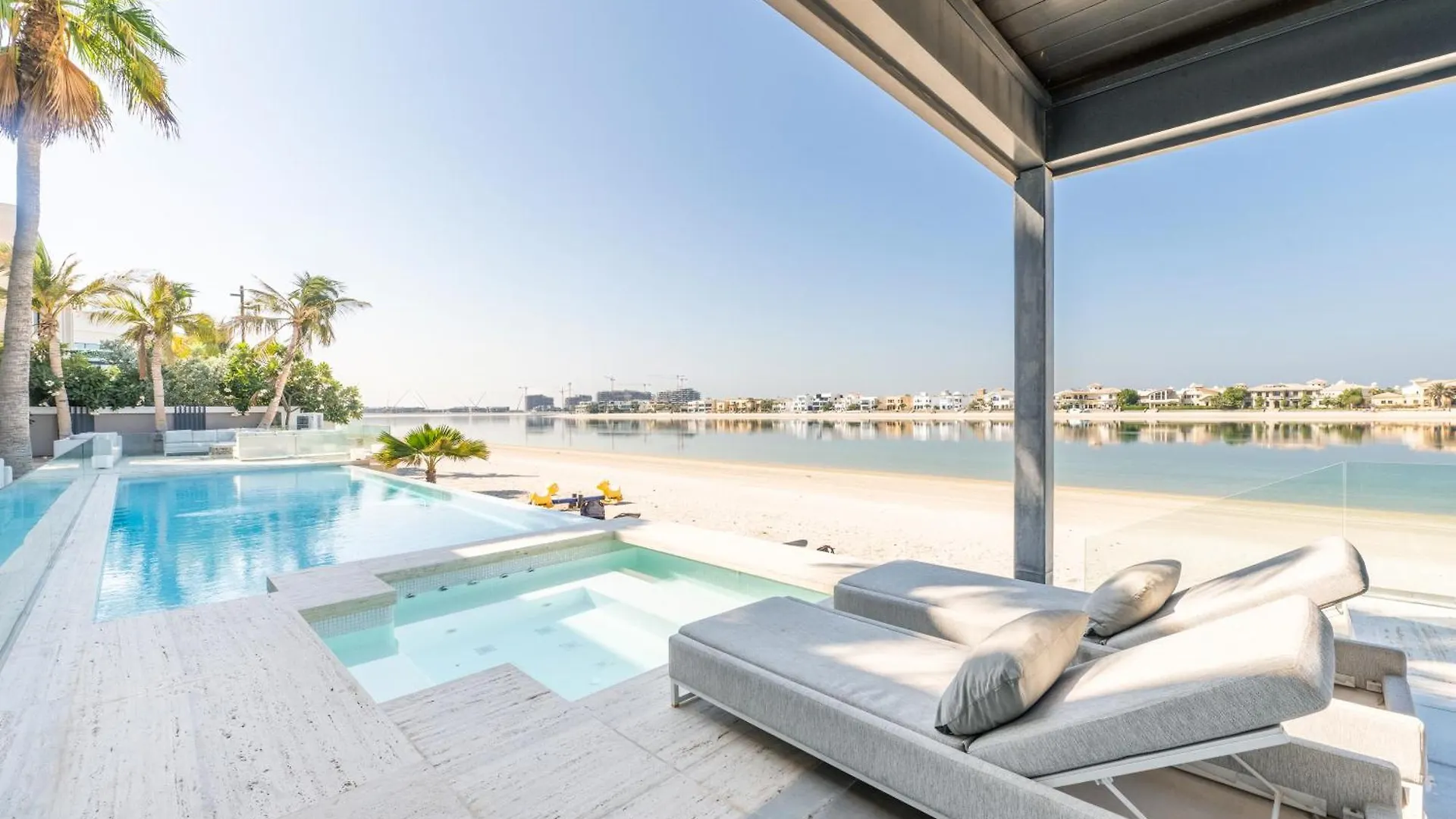 Ultra-Luxury 6Br Palm Villa - Private Pool & Beach Dubai