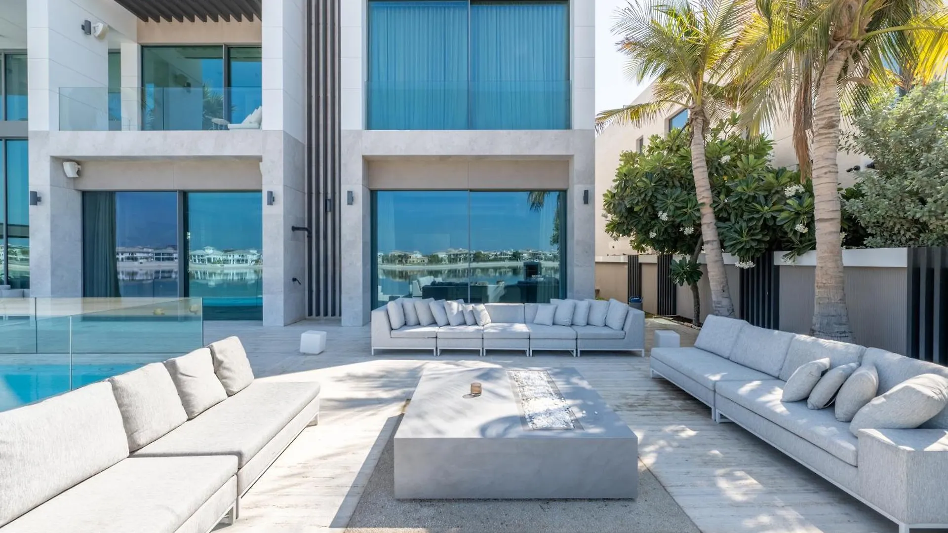 Ultra-Luxury 6Br Palm Villa - Private Pool & Beach Dubai