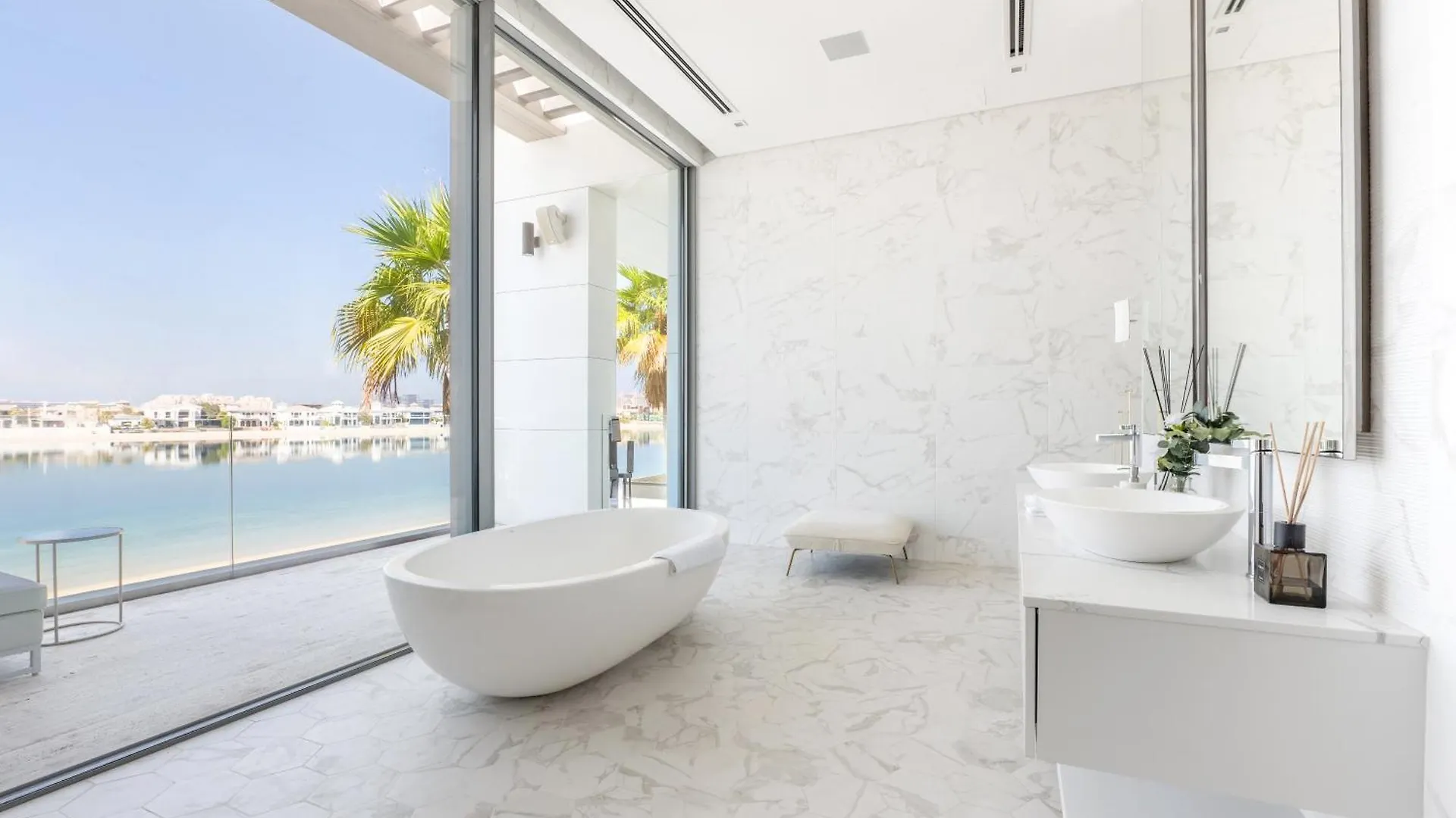 Ultra-Luxury 6Br Palm Villa - Private Pool & Beach Dubai