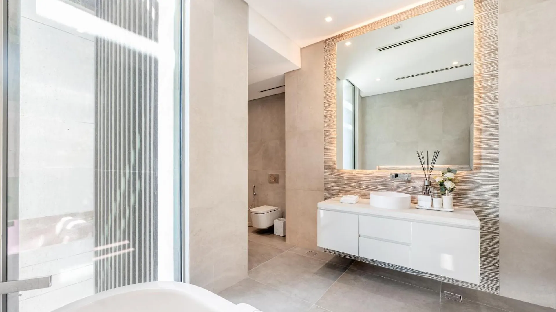 Ultra-Luxury 6Br Palm Villa - Private Pool & Beach Dubai