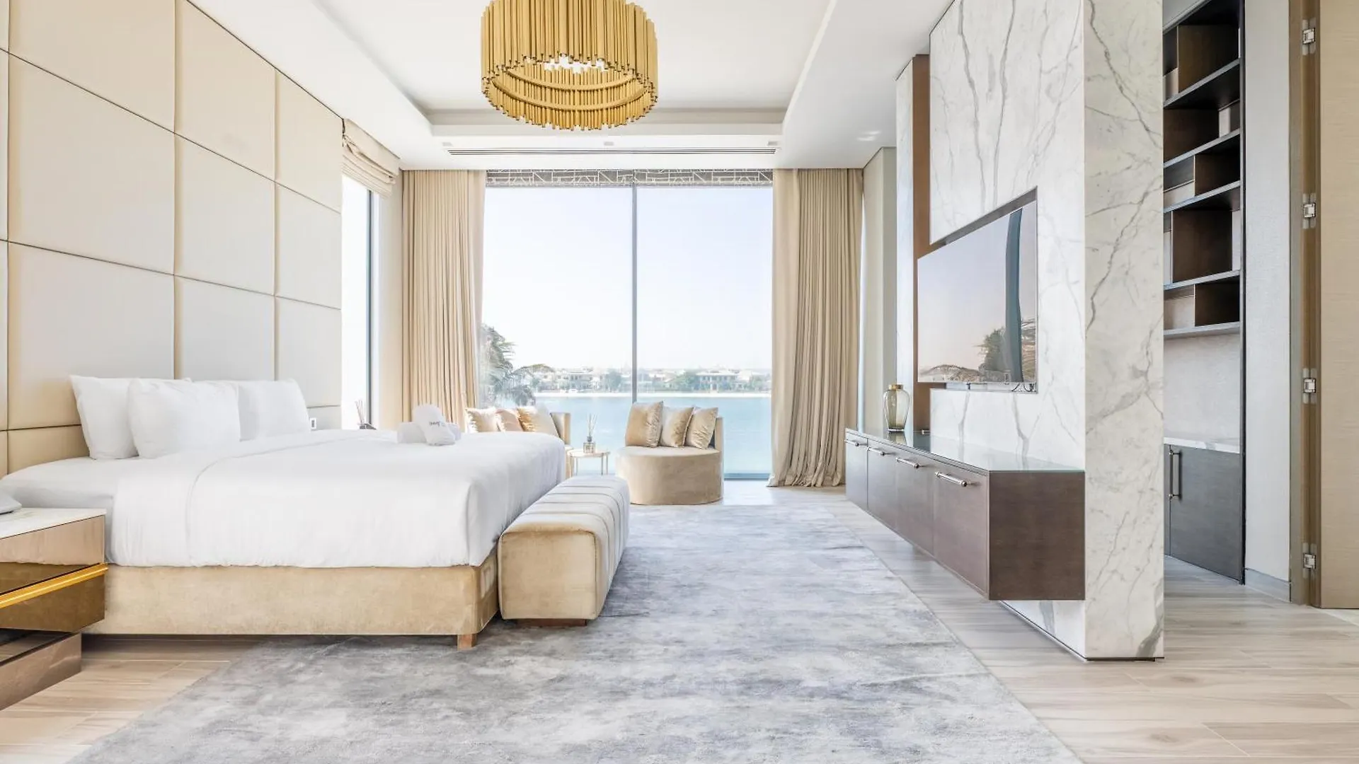 Ultra-Luxury 6Br Palm Villa - Private Pool & Beach Dubai