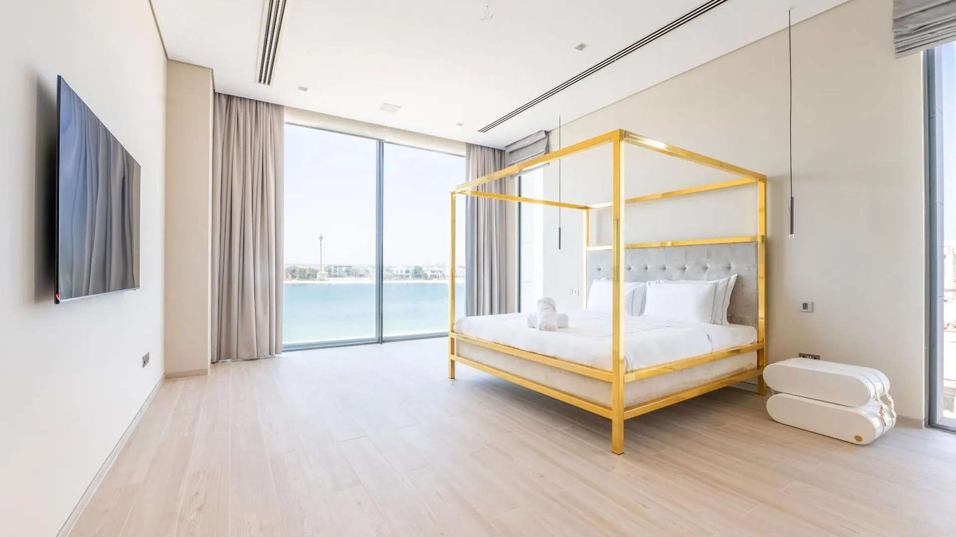 Ultra-Luxury 6Br Palm Villa - Private Pool & Beach Dubai United Arab Emirates