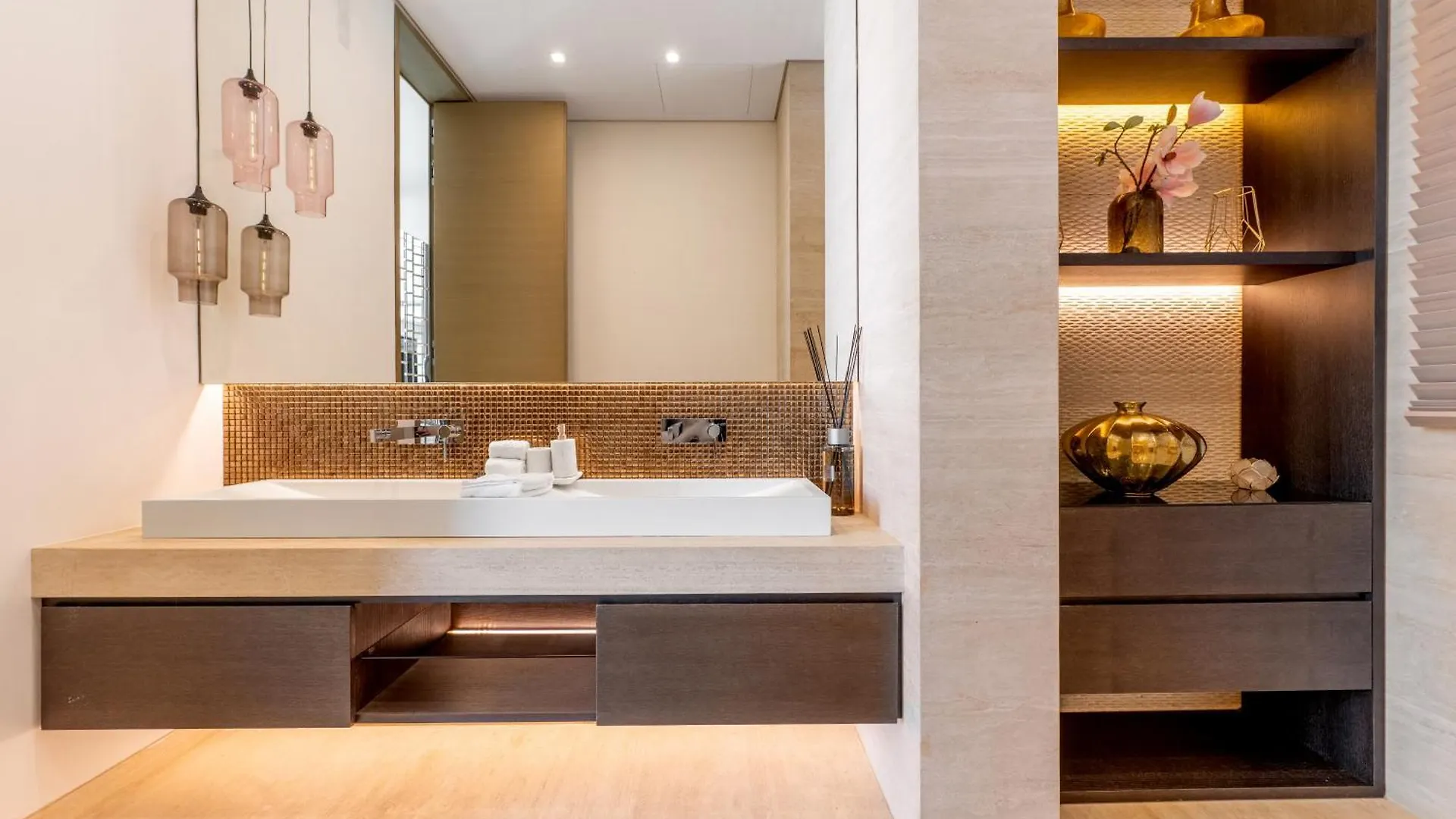 Ultra-Luxury 6Br Palm Villa - Private Pool & Beach Dubai United Arab Emirates